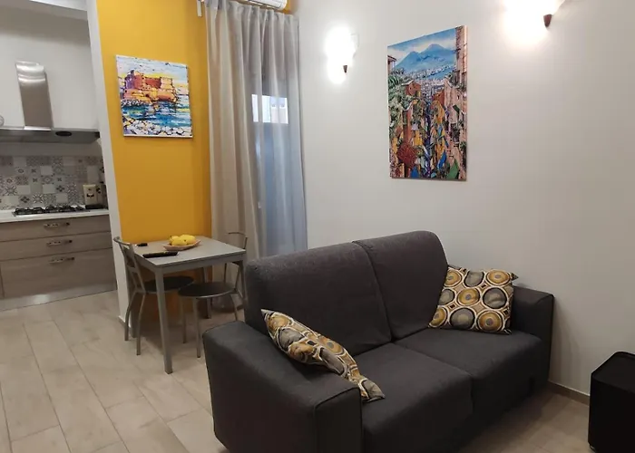Napoli Hill Apartment